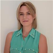 Studentessa, impartisce lezioni di Scienze e Biologia per studenti dalle elementari alle superiori